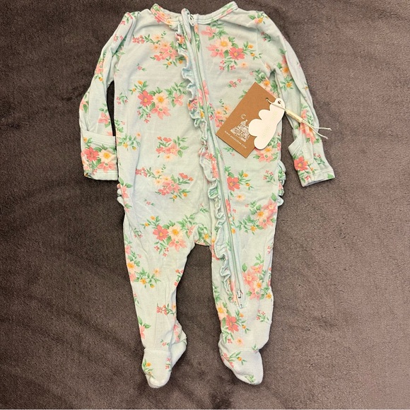 Angel Dear Other - EUC Angel Dear Baby Girl Bamboo Viscose Footie Ruffle Butt Pajama, 0-3 Months